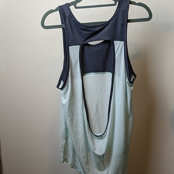 Roxy Fitness Tank - Picture 2 of 3